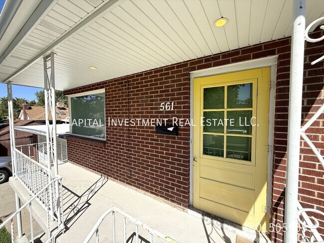 Photo - 561 Wilson Ave S