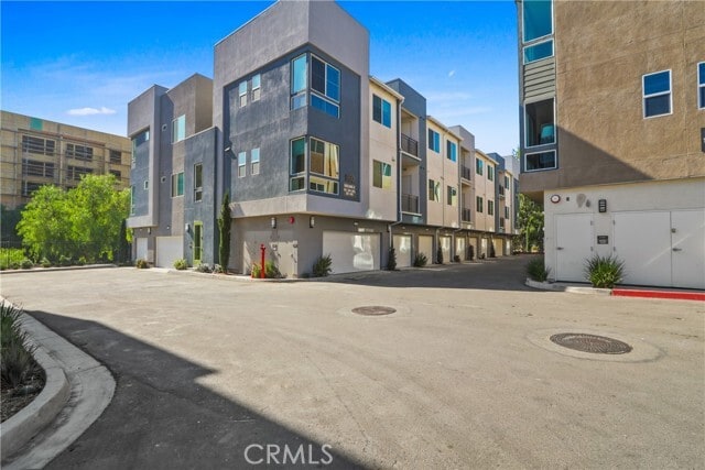 Building Photo - 960 N Tangent Privado Unit 305