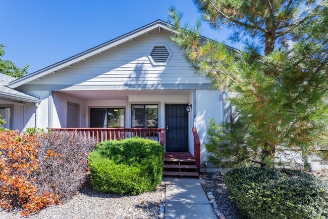 Building Photo - 2 Bedroom 2 Bath Condo in Prescott.