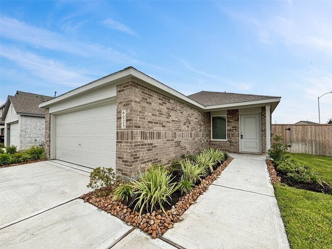Photo - 6023 Standpiper Lp Casa