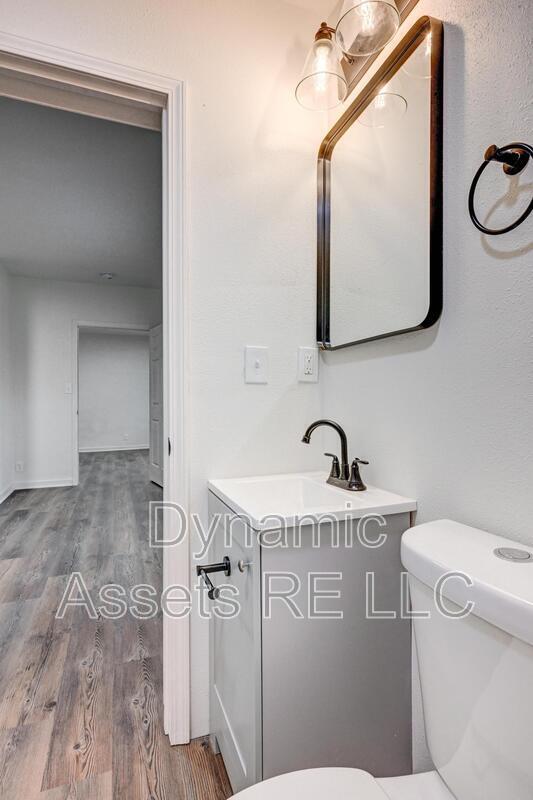 Photo - 510 W 3rd St Unit A