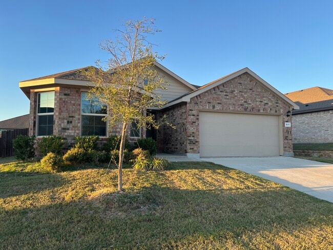 Photo - 811 Wolf Creek Dr