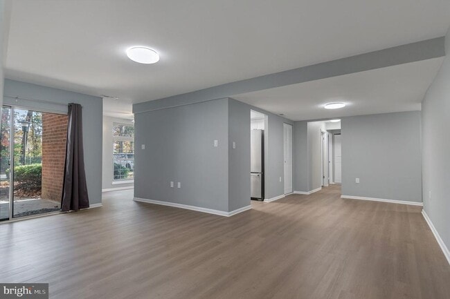 Building Photo - 3356 Woodburn Rd Unit T3