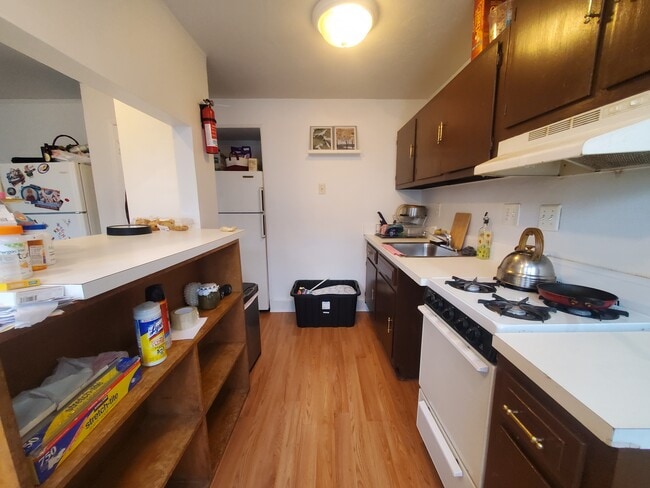 Building Photo - 22 Glenbrook Rd Unit 4