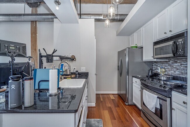 Photo - 815 Porter St Unidad 111