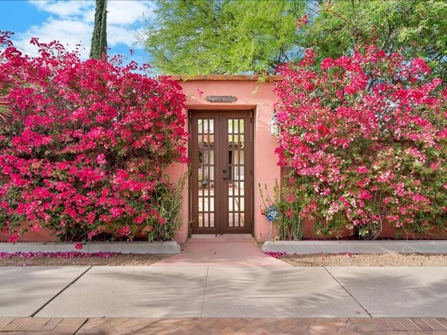 Building Photo - Charming Mission Style Home with Guest House & One Block from Arizona Inn