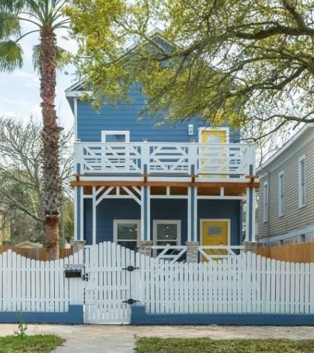 Building Photo - 3209 Ave N Ursuline St