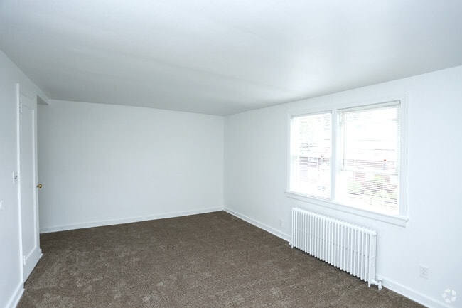 One Bedroom (upstairs w/carpet) - Living Room