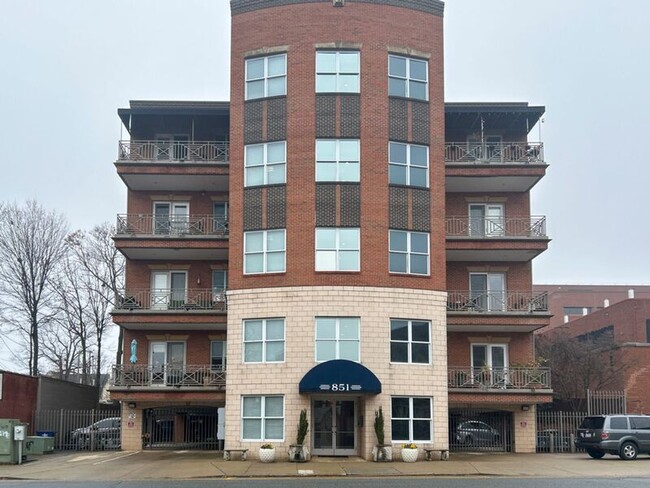 Photo - 851 W 4th St Condo Unit 14