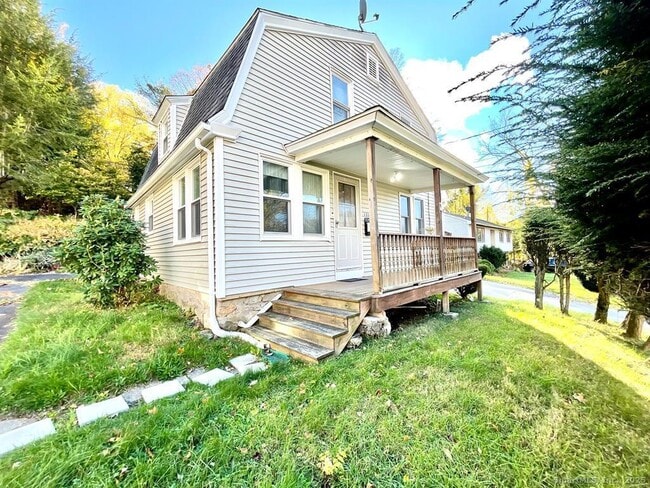 Building Photo - 131 Greenwood St