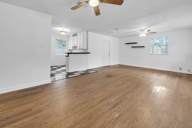 Photo - 1020 Pinetree Rd