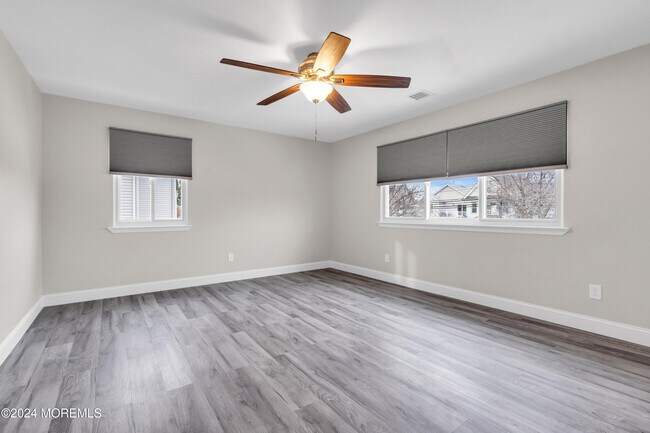 Photo - 611 Lareine Ave