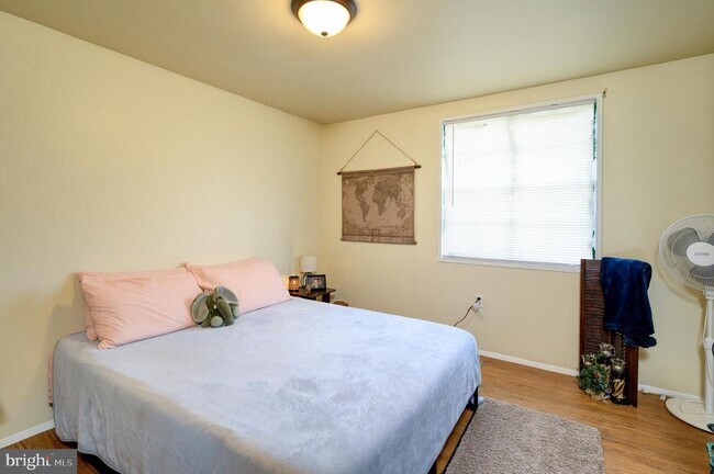 Photo - 148 Roberta Jean Ave