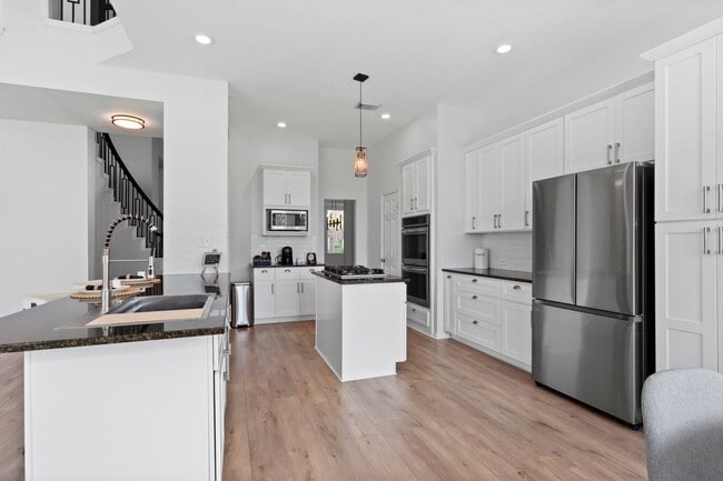 Photo - 2855 Everett Dr