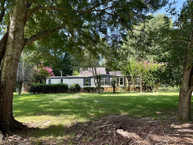 Photo - 143 Maple St