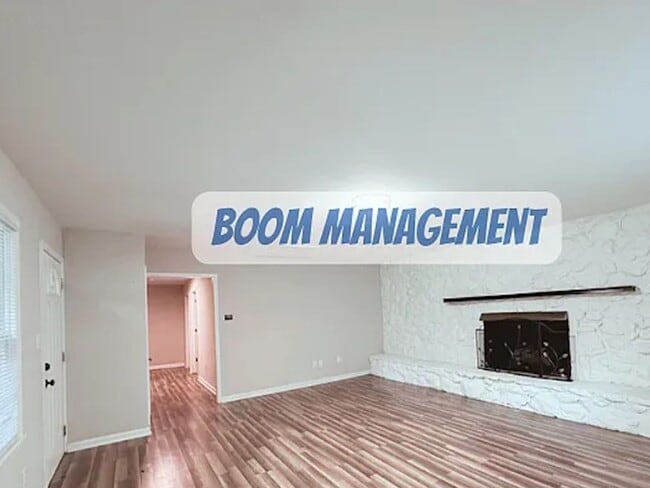 Photo - 185 Lawndale Ave