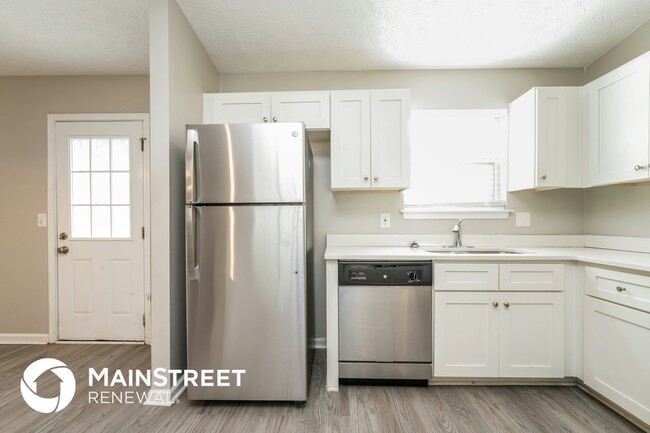 Photo - 5591 Sapphire Spring