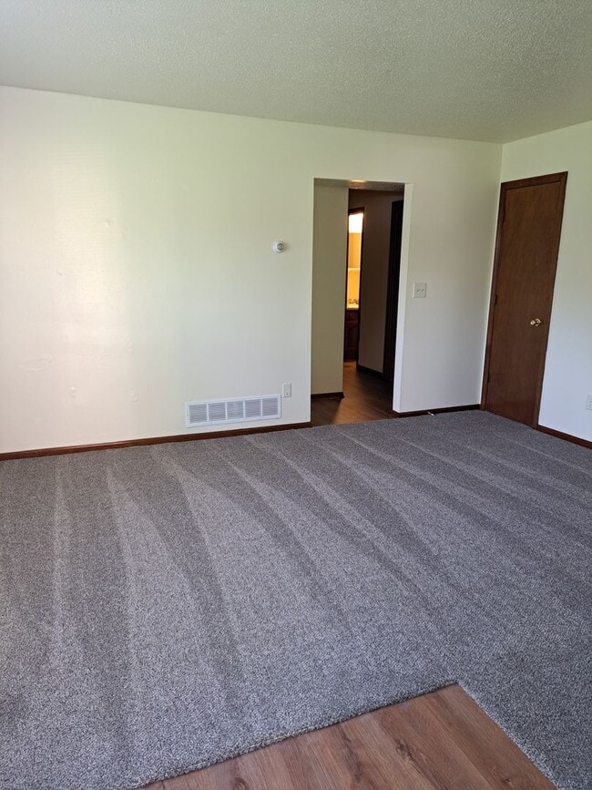 Photo - 2 BR Townhouse near Purdue Fort Wayne