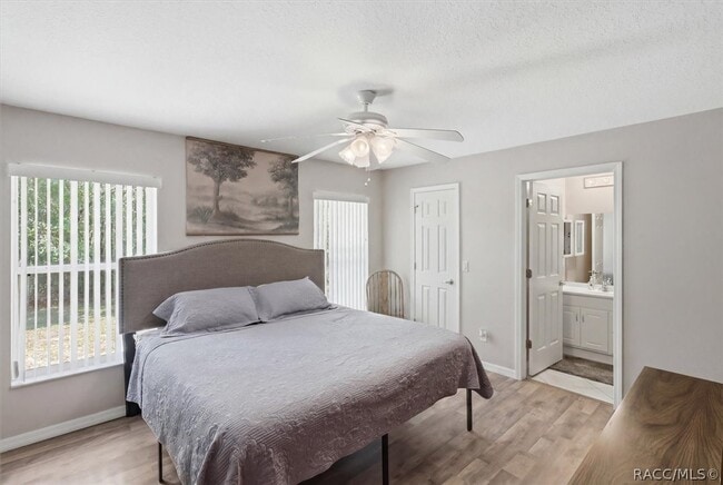 Photo - 3220 E Rogers