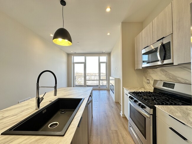 Photo - 6340 W Belmont Ave Unit 304