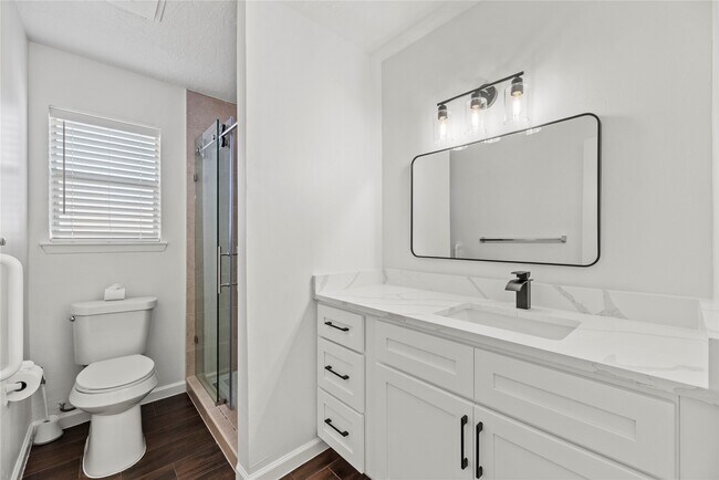 Photo - 15362 Meadow Village Dr