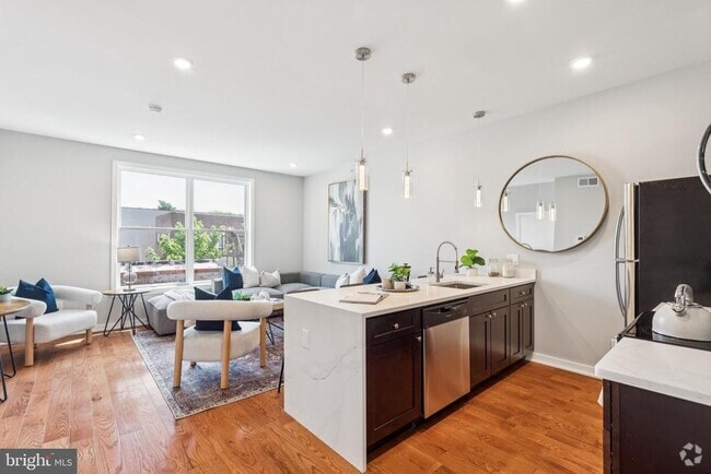 Building Photo - 203 Haverford Ave Unit 201 Rental