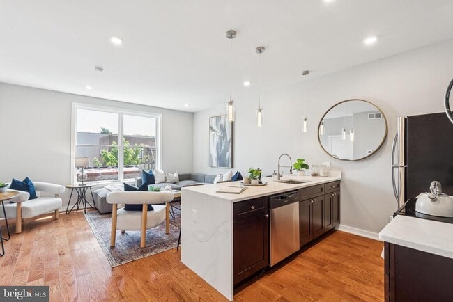 Building Photo - 203 Haverford Ave Unit 201 Rental
