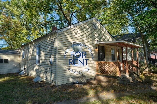 Photo - 2720 Gibson St