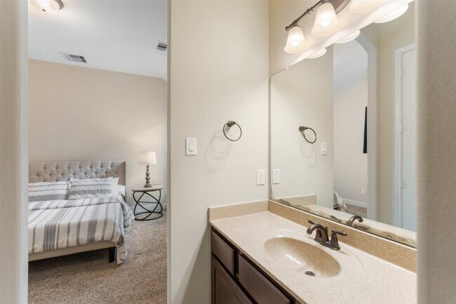 Photo - 34 Danby Place