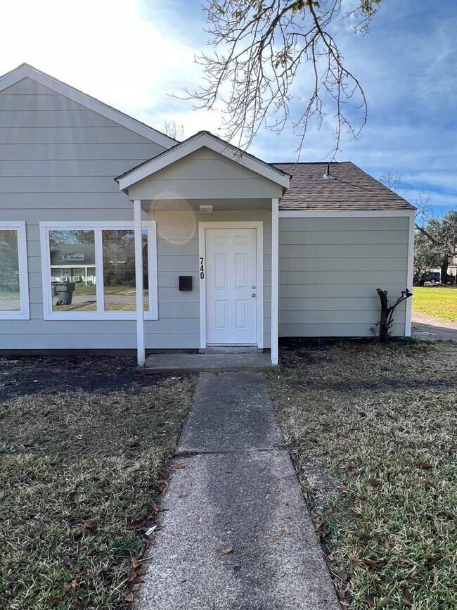 Photo - 740/42 E Caston St Unit #740