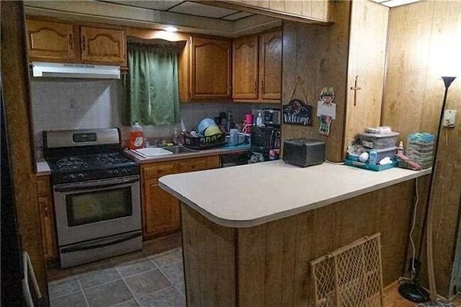 Photo - 549 W Wayne St