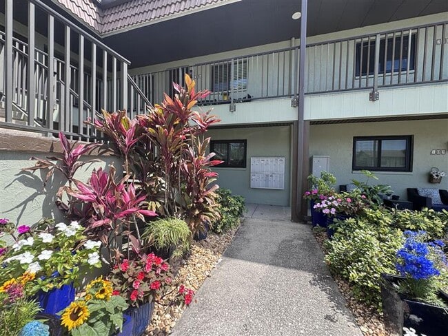 Photo - 1258 Barbara Dr