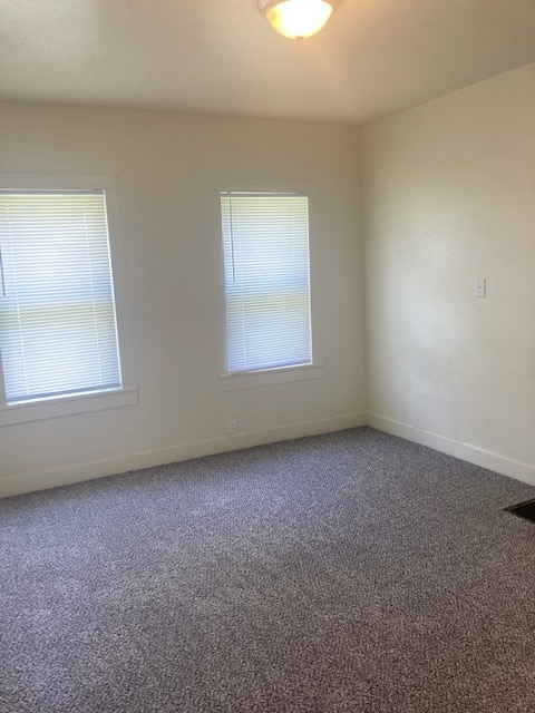 Photo - 627 Fairholm Ave