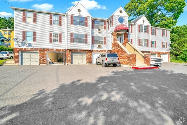 Building Photo - 1744 Thomaston Ave Unit 2 Rental