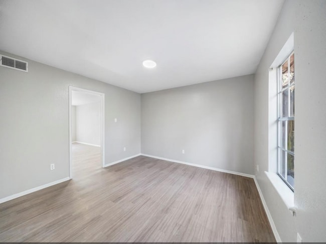 Photo - 9204 Campbell Rd