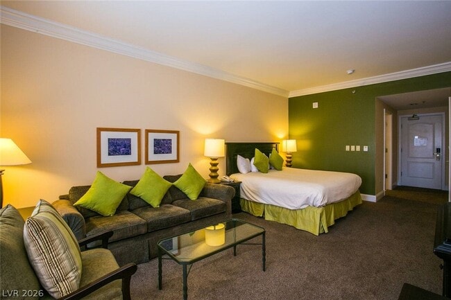 Photo - 30 Strada Di Villaggio Unit 515