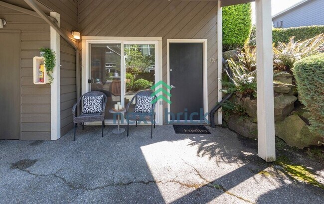 Photo - Waterfront Studio Kirkland Available for Rent!