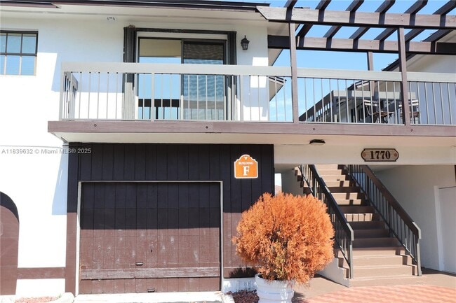Building Photo - 1770 SW 122nd Ct Rental