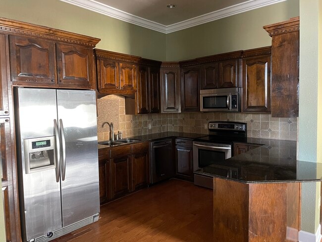 Photo - 102 N Front St Unit 1