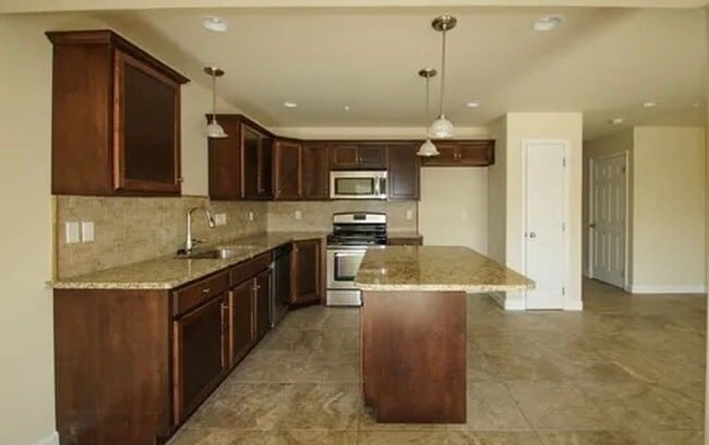 Photo - 1230 Beaumont Ave