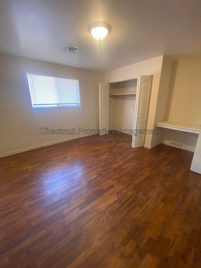 Photo - 9969 Sloane Square Unit C