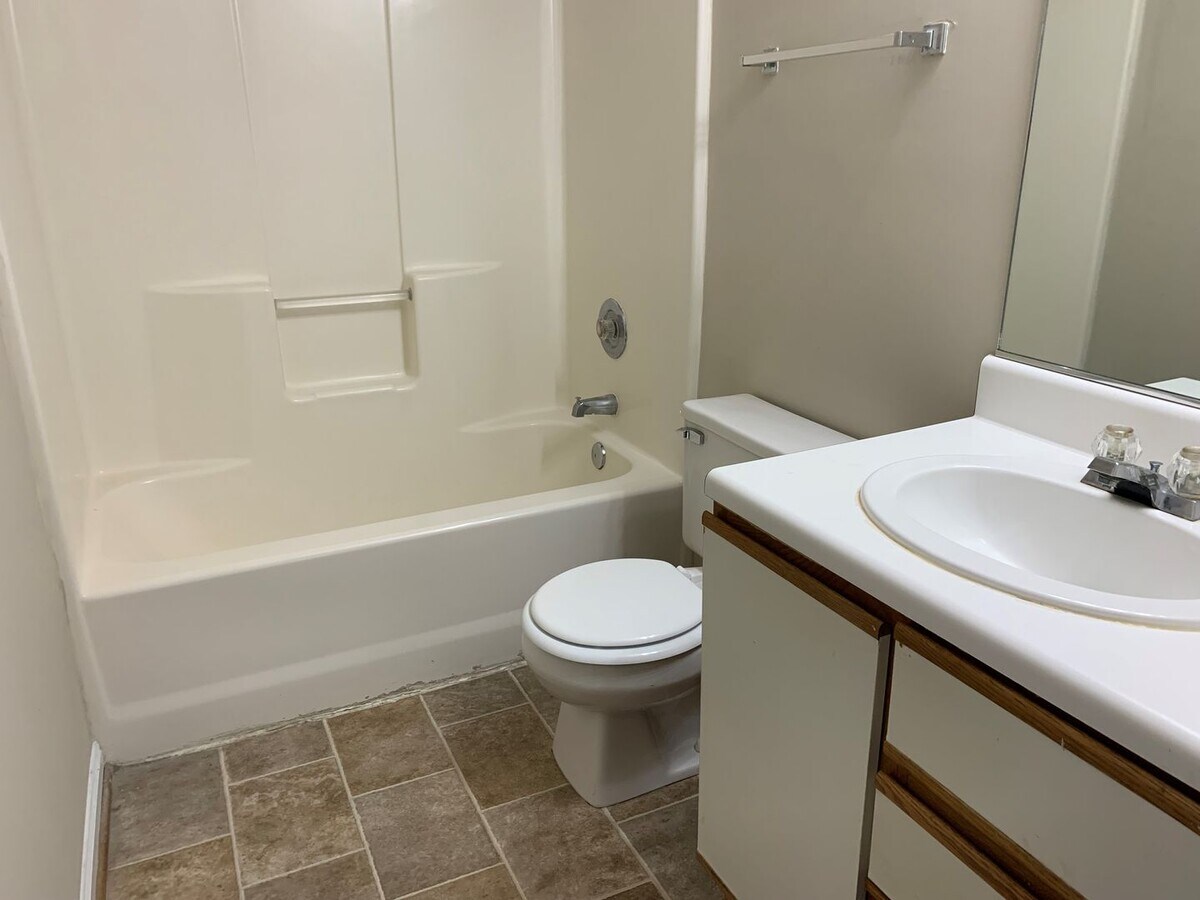 Photo - 5824-5824 Raiford Cir Unit 5822B