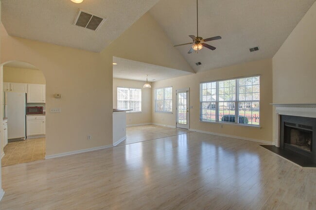 533 Tribeca Dr