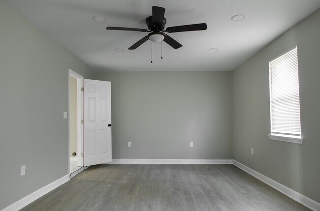 Photo - 1438 N 43rd St