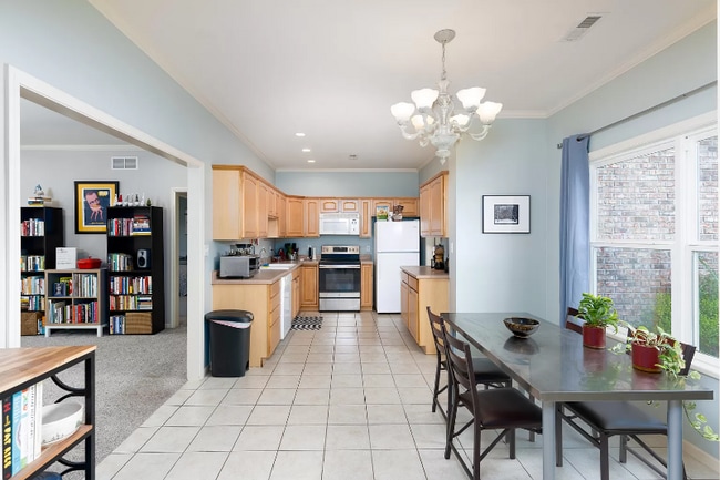 Photo - 1901 Limestone Ave