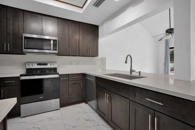 Photo - 77623 Woodhaven Dr S Rental