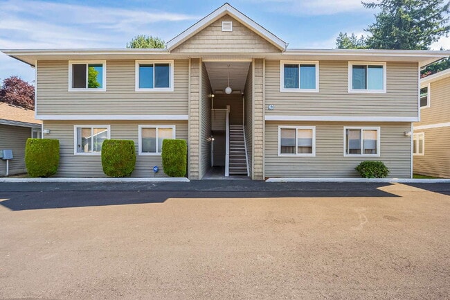 Photo - Fantastic location! 2 Bedrooms, 2 Bathroom... Unit #C3