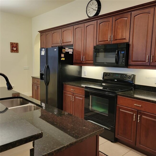 Photo - 106 Lerida Ct
