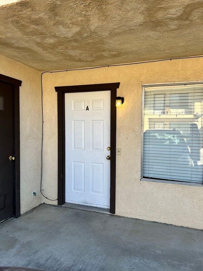 Building Photo - 816 Capehart Ct Unit A