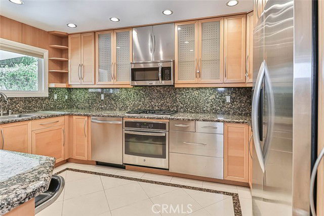 Photo - 19051 Los Alimos St